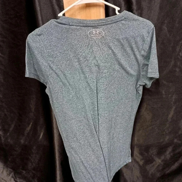 Under Armour Gray Short Sleeve Tee - Picture 3 of 4